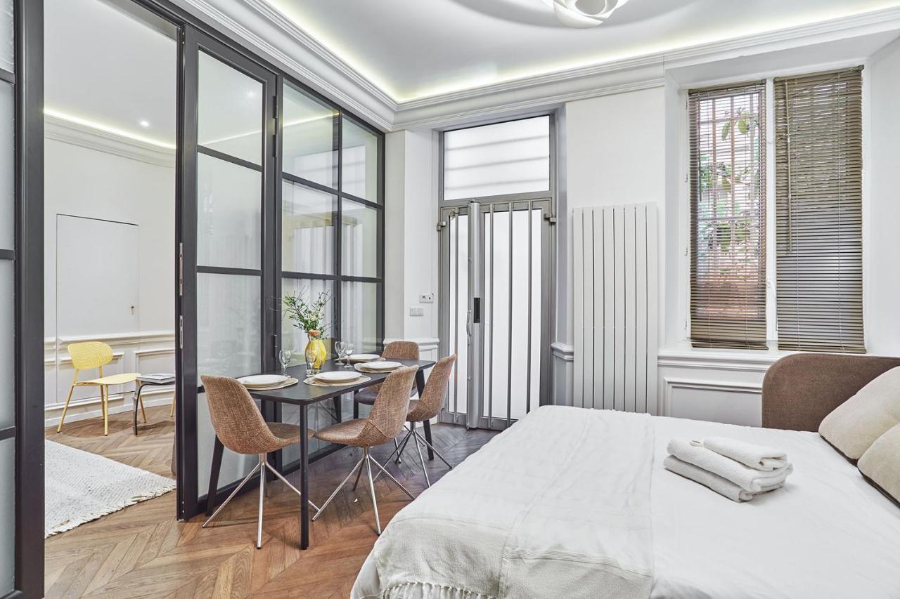 Apartment Louvre Museum By Studio Prestige Paris Exterior photo