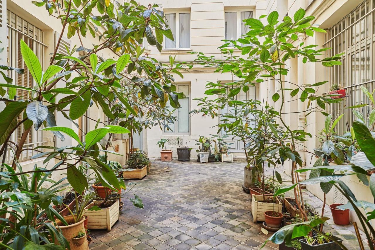 Apartment Louvre Museum By Studio Prestige Paris Exterior photo